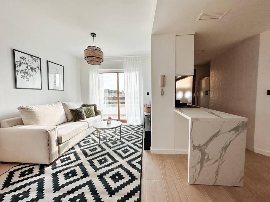 Apartamento Precioso Con Piscina Y Vistas