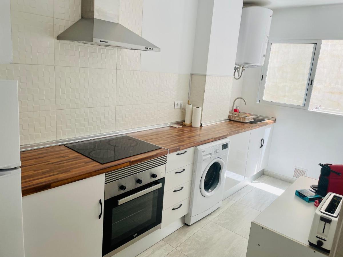 Alona Apartamento *