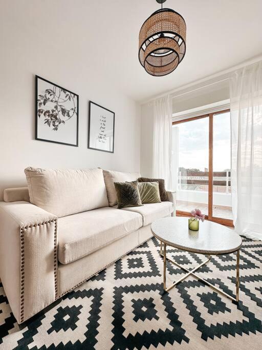 Apartamento Precioso Con Piscina Y Vistas
