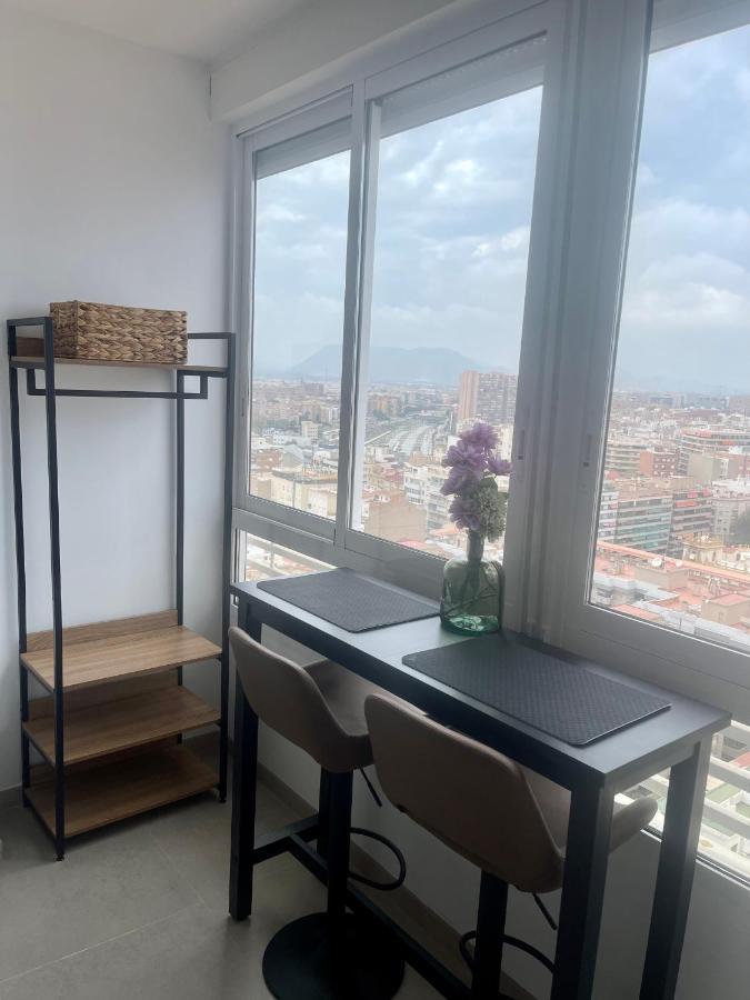 Sky Views In Centre Apartamento *