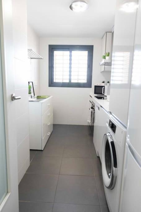 Apartamento Modern Apartment, Pool & Air Con, San Juan Playa