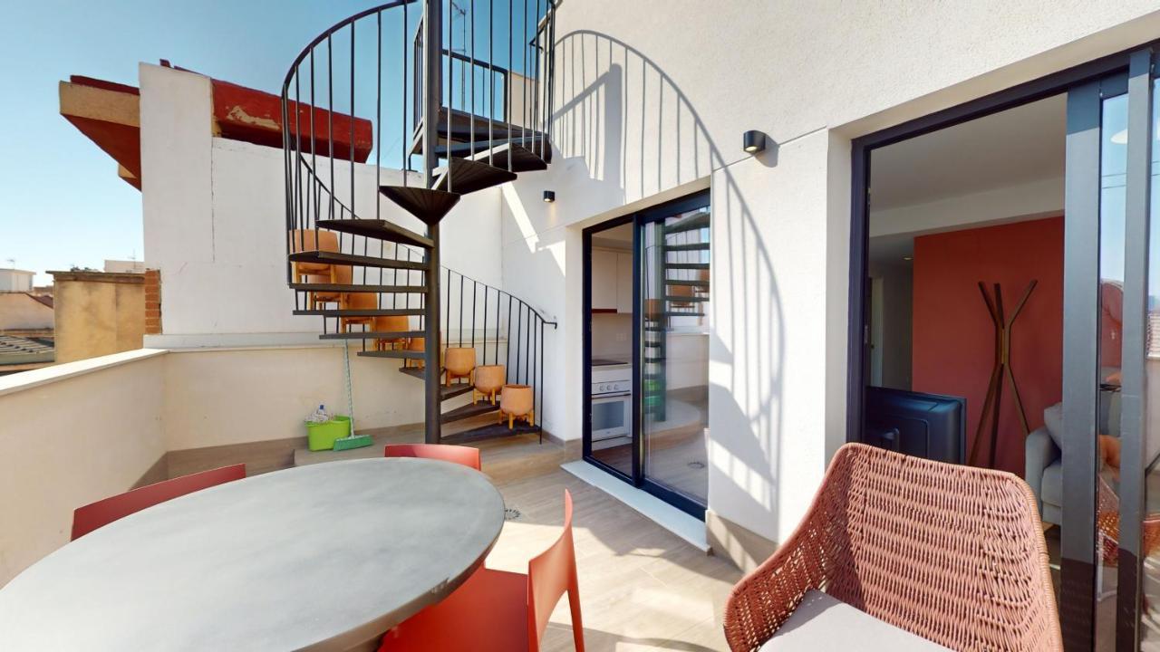 Apartment Colorful Penthouse Center 5c