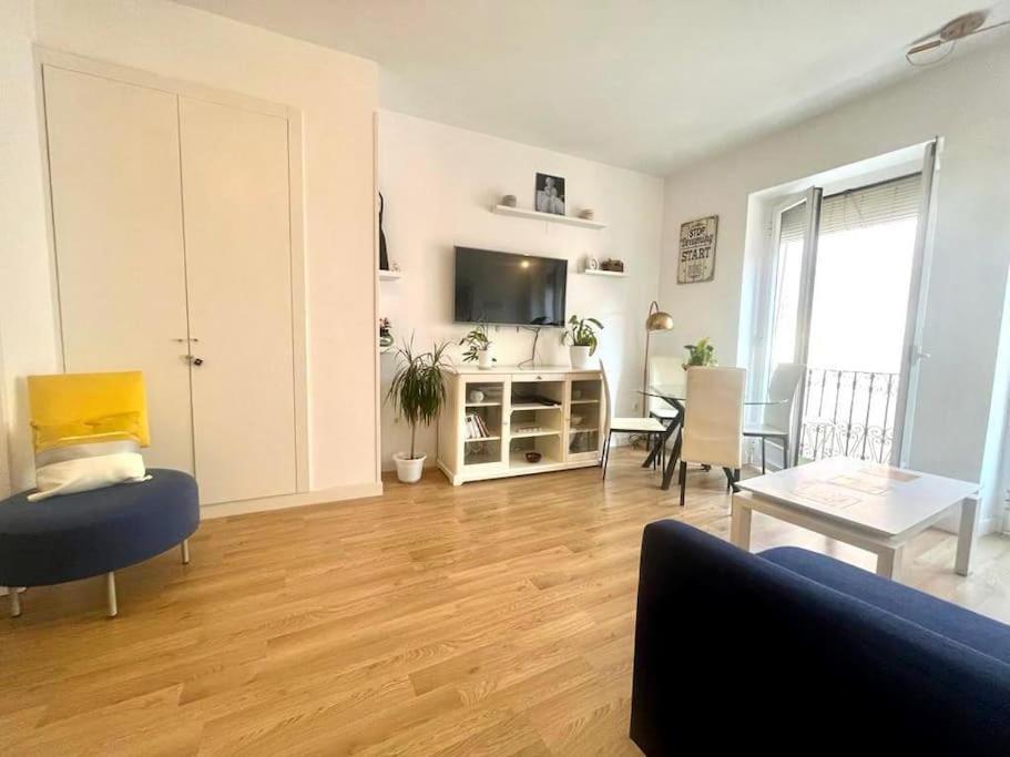 Lovelyloft Argensola Apartamento *