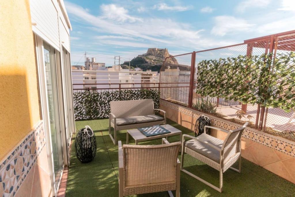 Apartamento Precioso Atico En Pleno Centro De Alicante