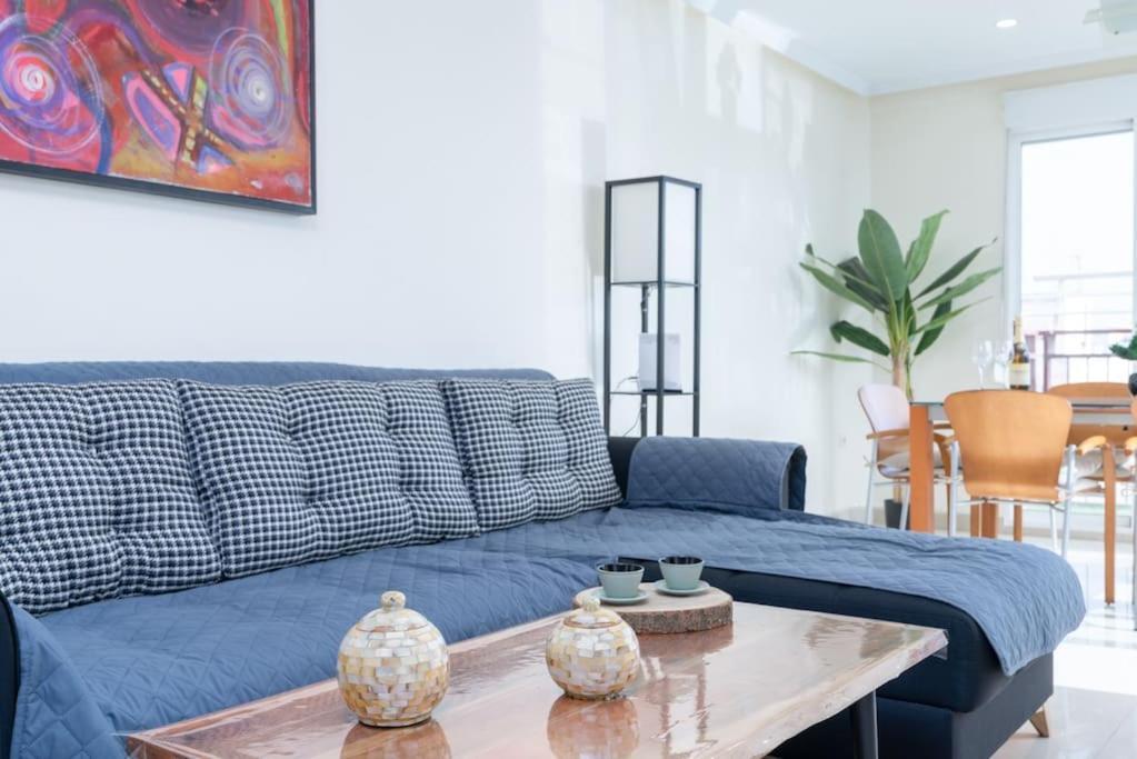 Precioso Atico En Pleno Centro De Apartamento *