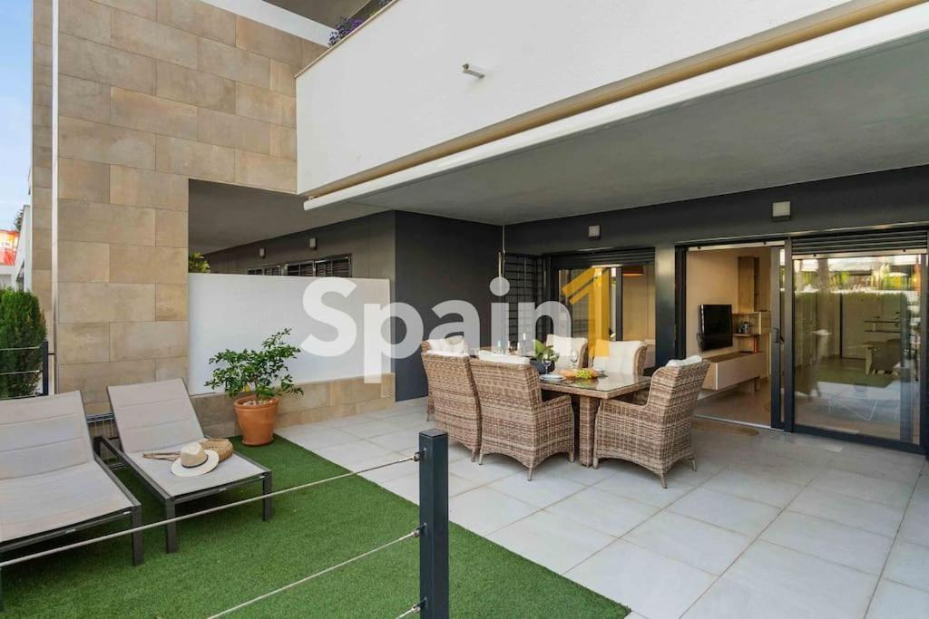 Flamenca Village Swimming Pool Views 2 Bedroom Ground Floor With Garden Apartamento *