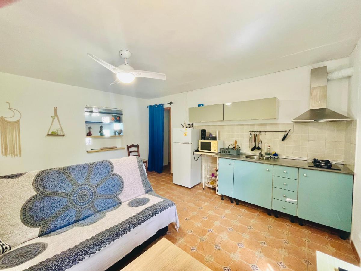 Holiday home Estudio Adosado Con Jardin Y Parking Privado