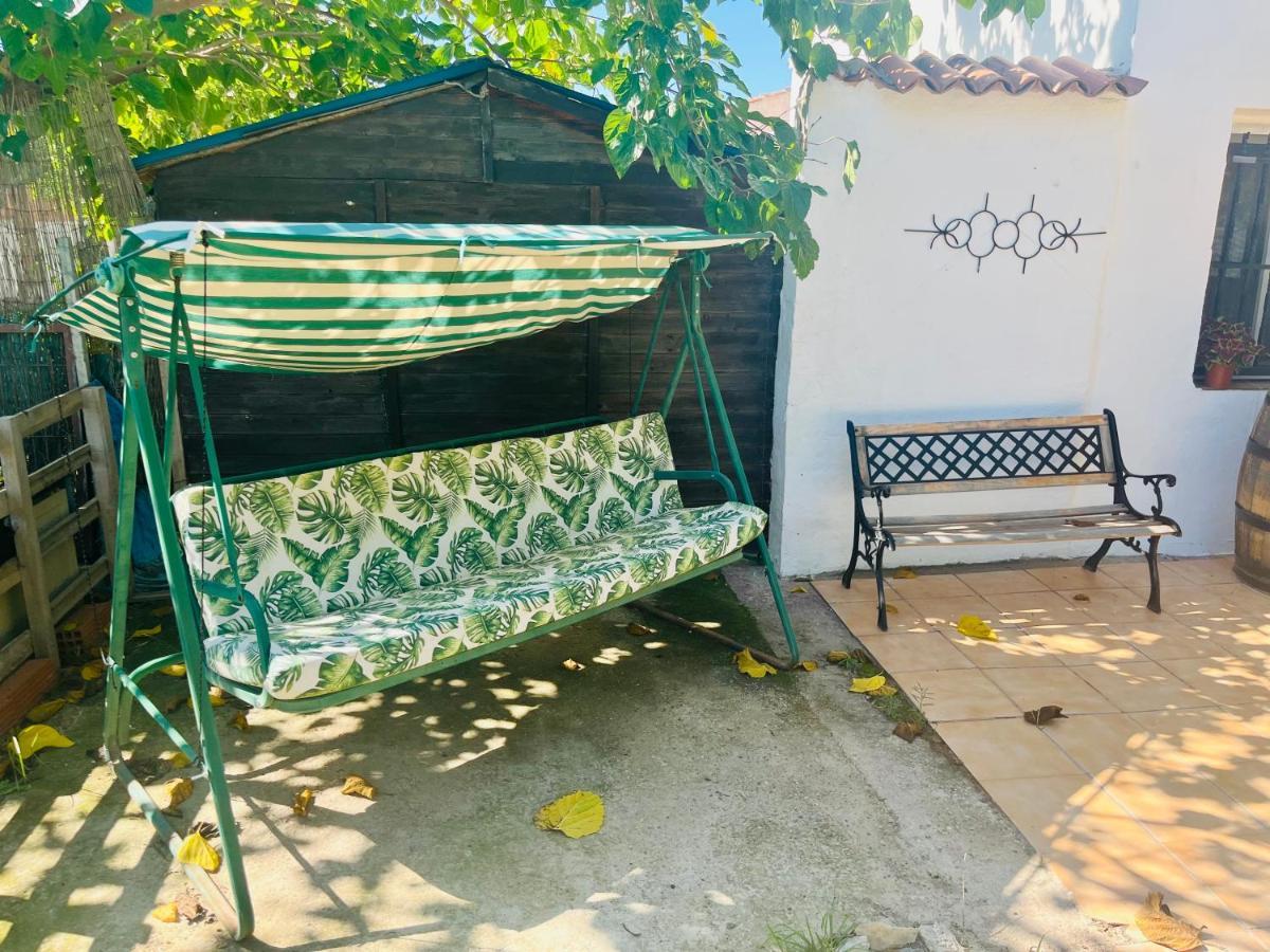 Estudio Adosado Con Jardin Y Parking Privado Holiday home *