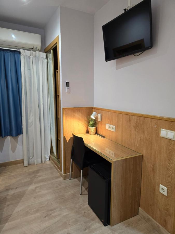 Rambla Contactless Hotel 2*