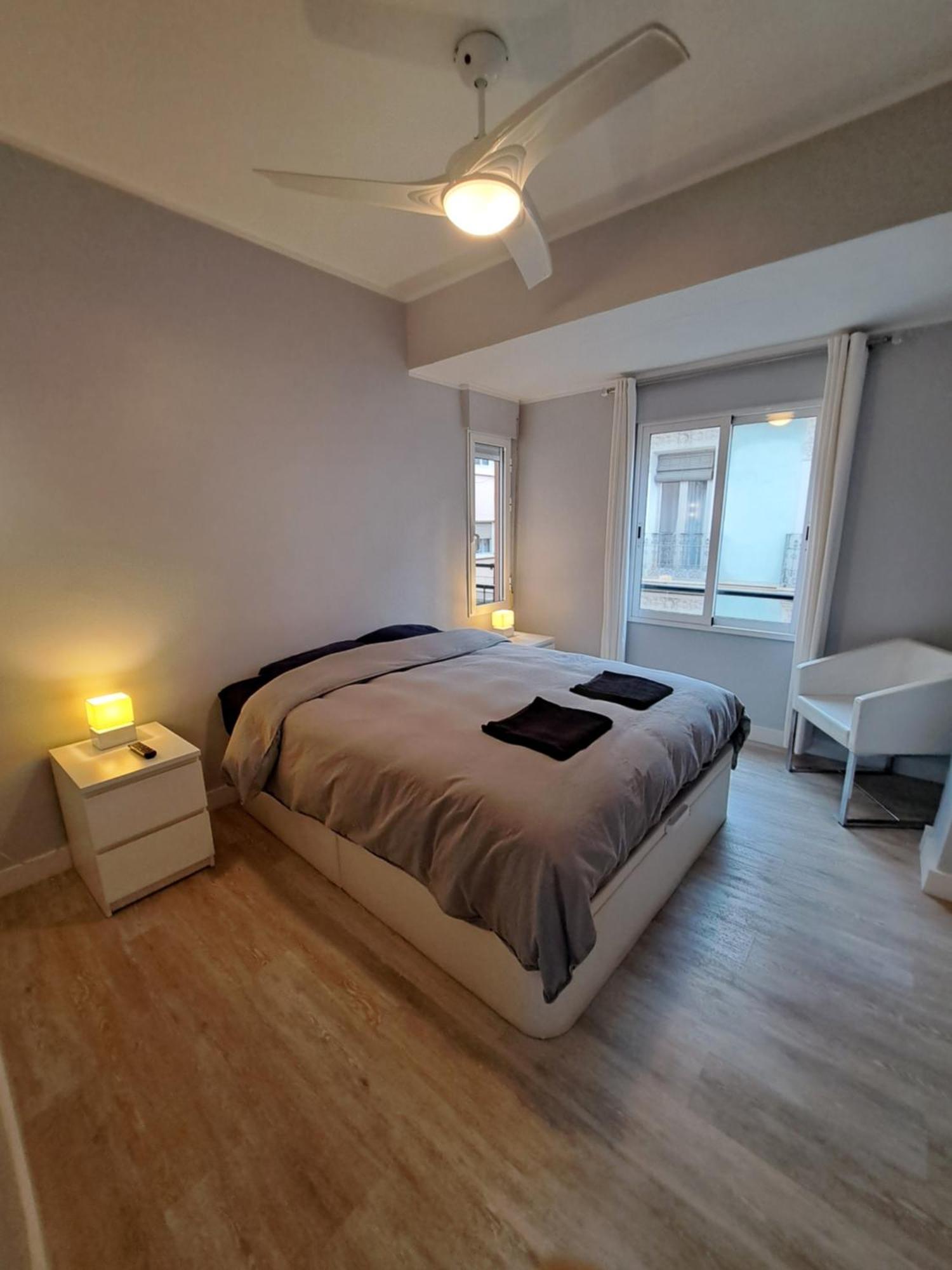 Modern 2 Bedroom Corner Unit In The Heart Of Apartment Alicante