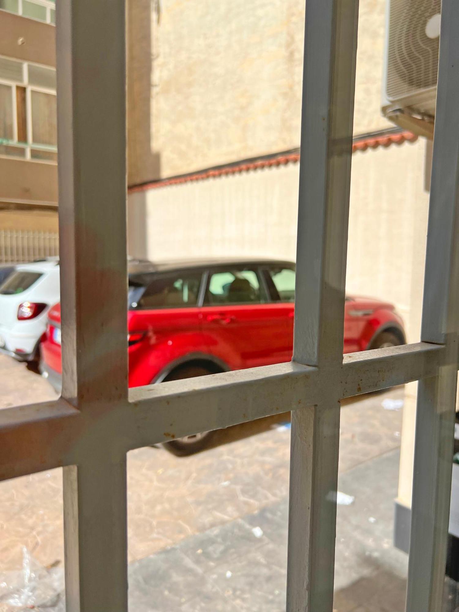 Apartamento Reformado. Plaza De Toros. A/c *