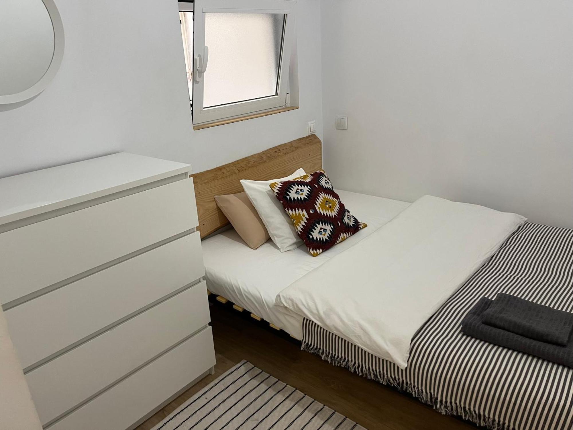 Hola Hostal