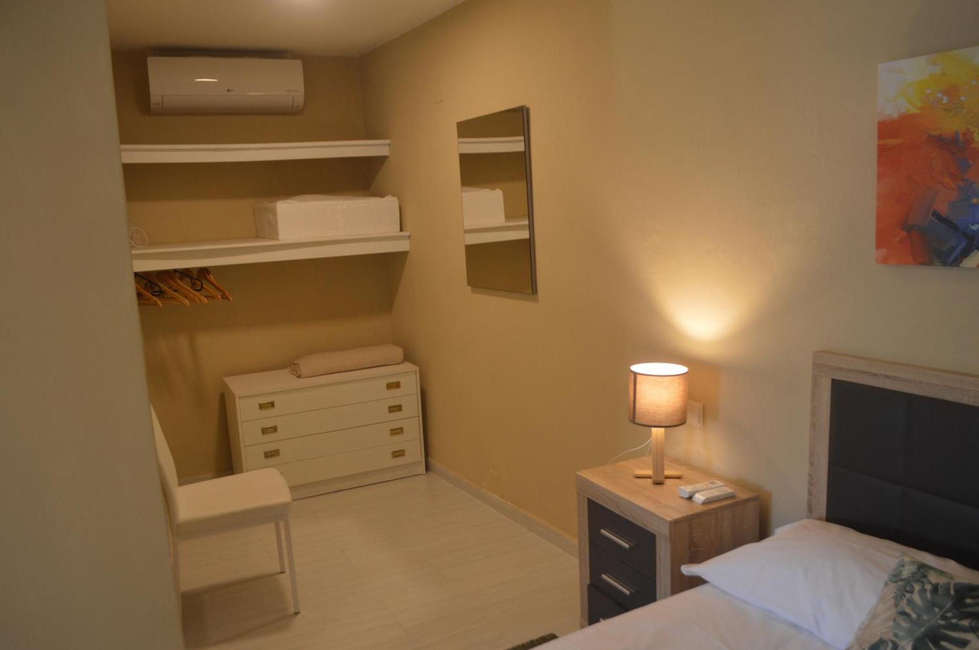 Apartamento Extraordinario Loft A Pie De Playa En Roquetes
