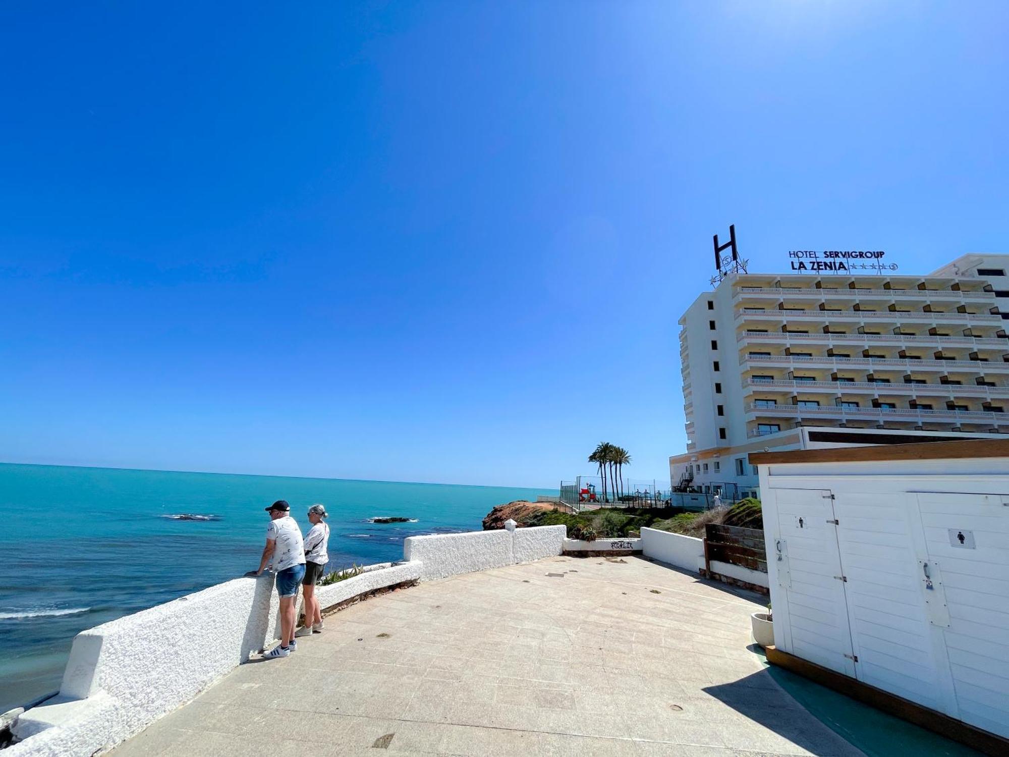 Apartahotel La Zenia House