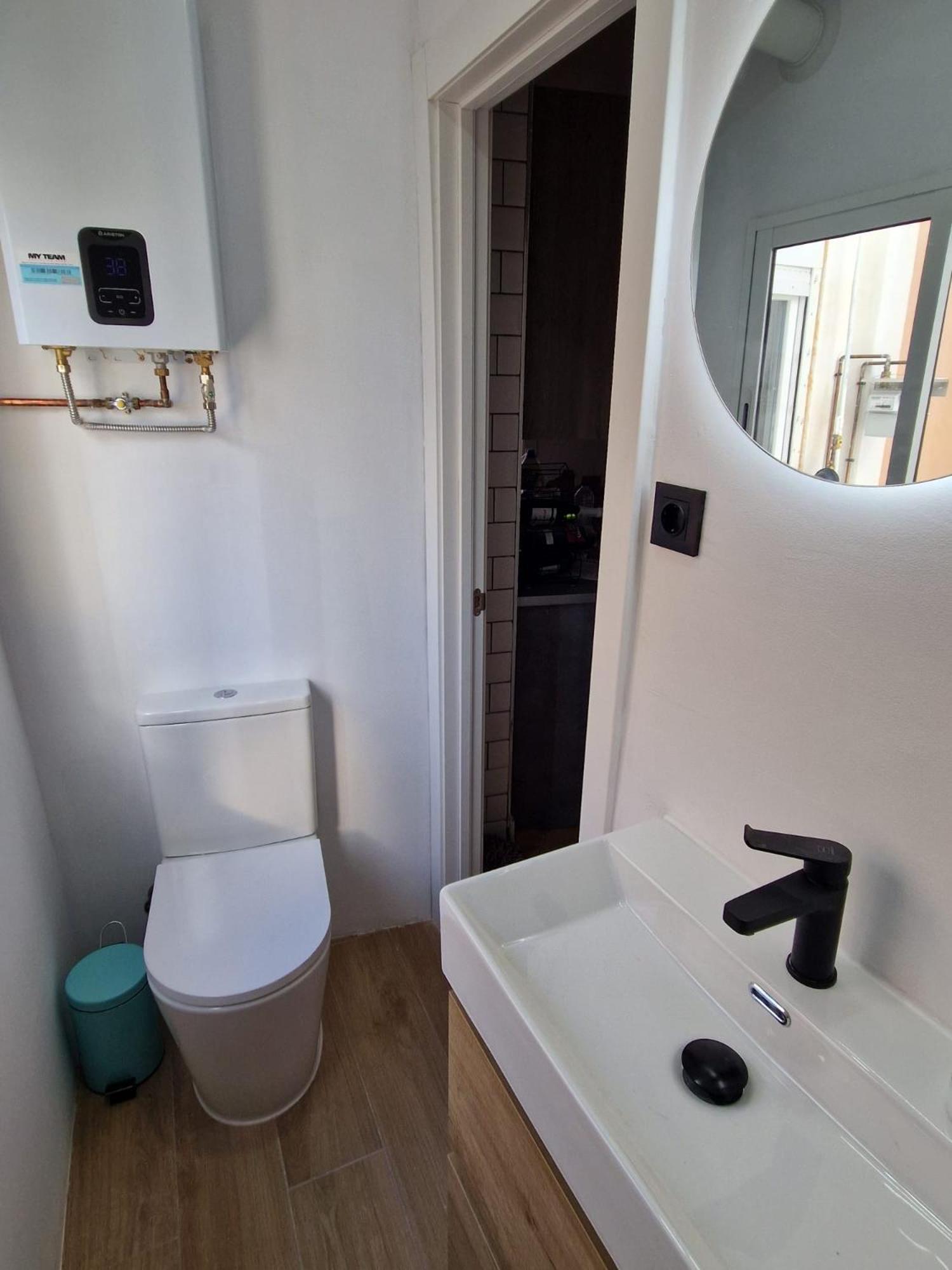 Espacioso, Luminoso, Coqueto, Y Muy Céntrico Apartamento Alicante