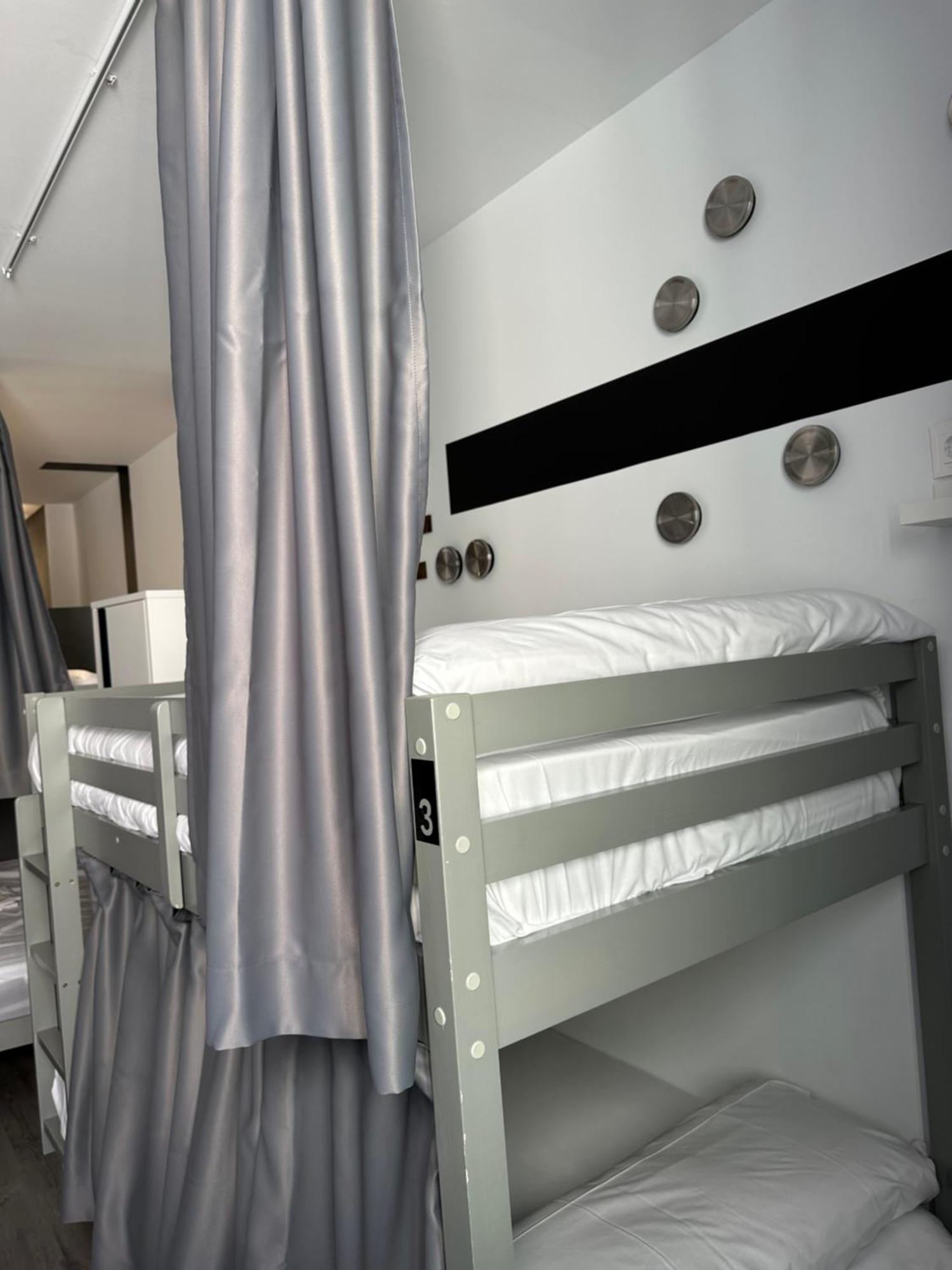 Hotel Hostel Alicante 4*