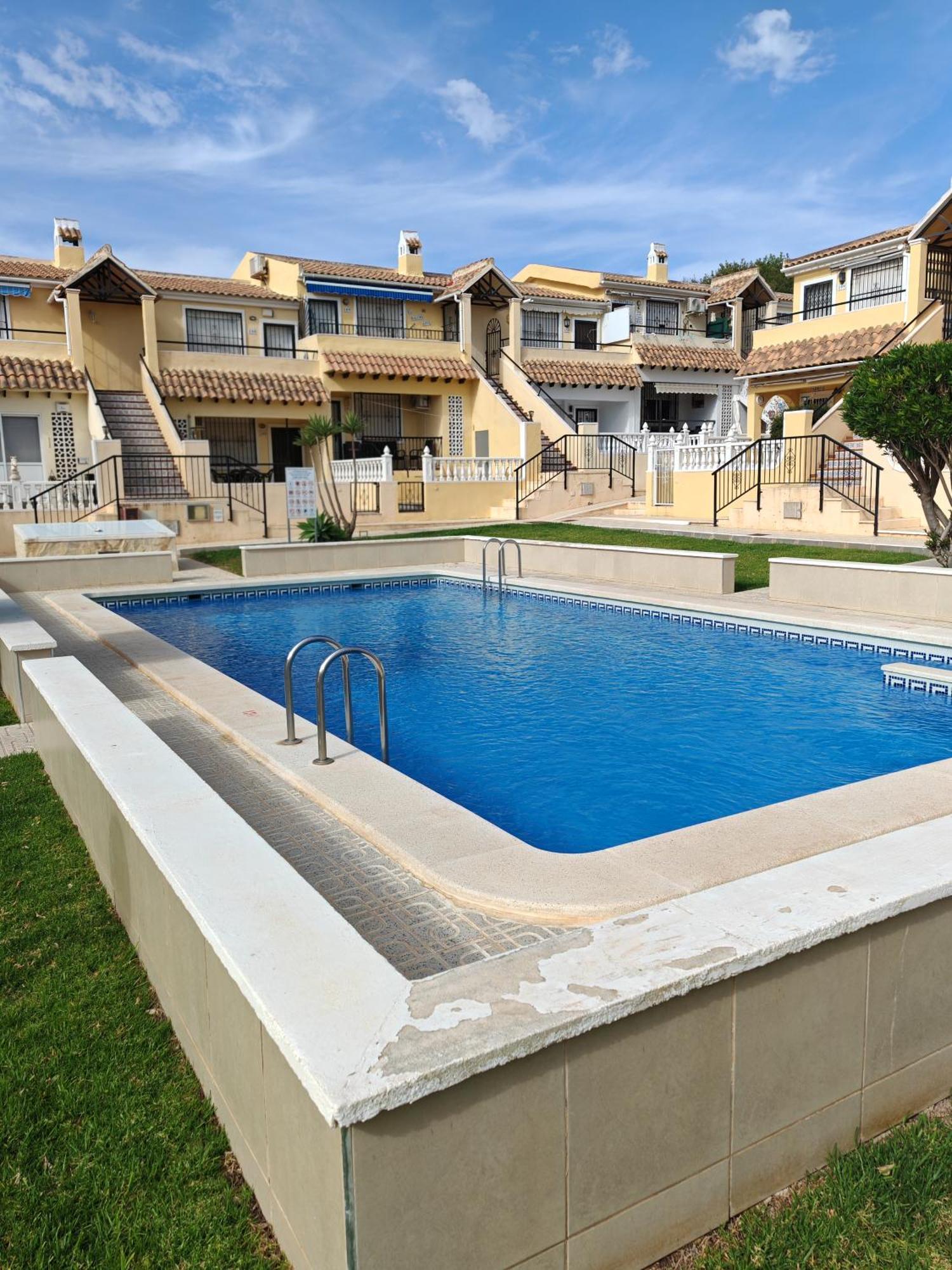 Sandy Bunker 2 Bed And Pool Apartment *
