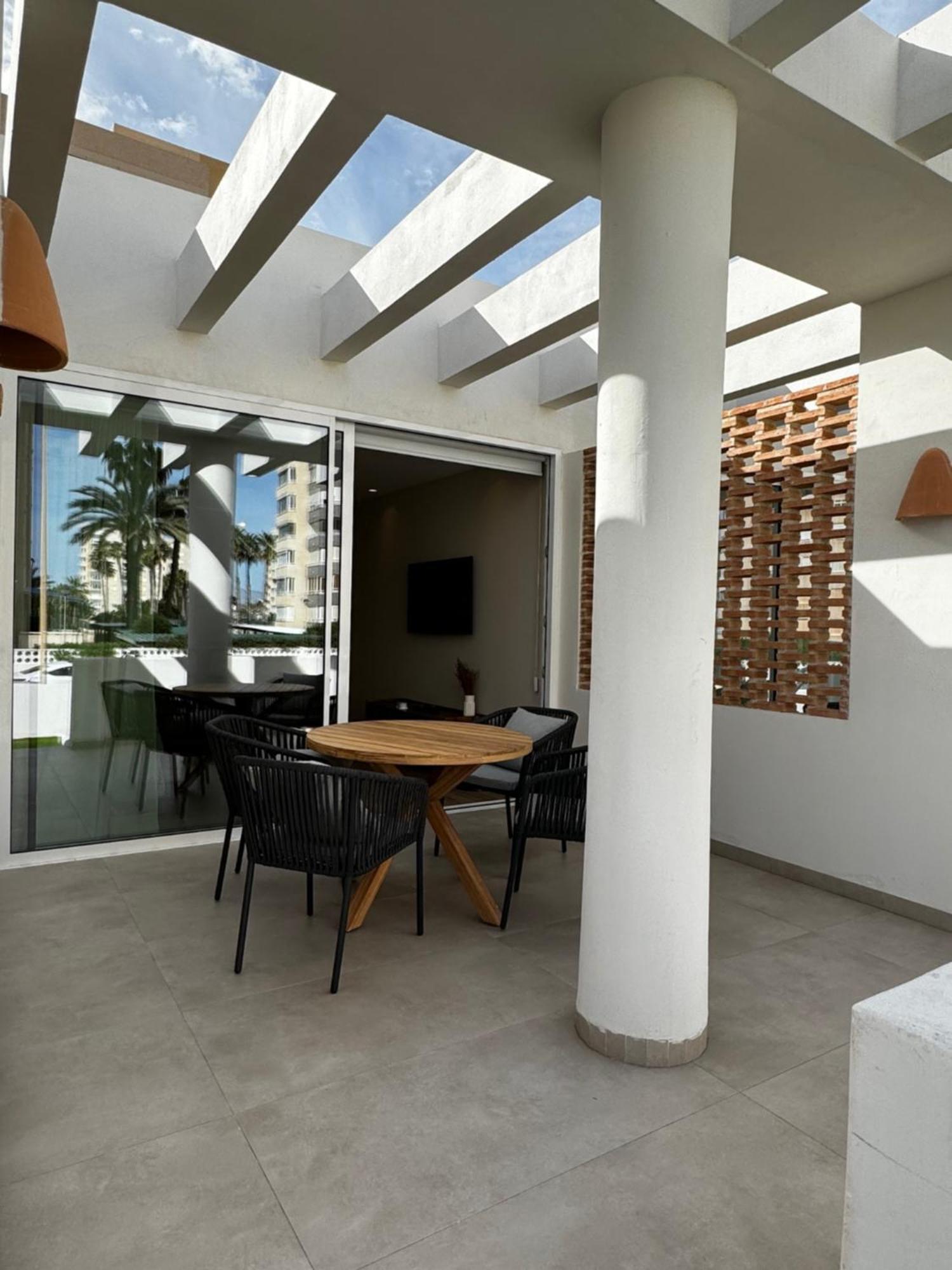 Reyes Catolicos Premium Beach, Playa Urbanova, Apartment