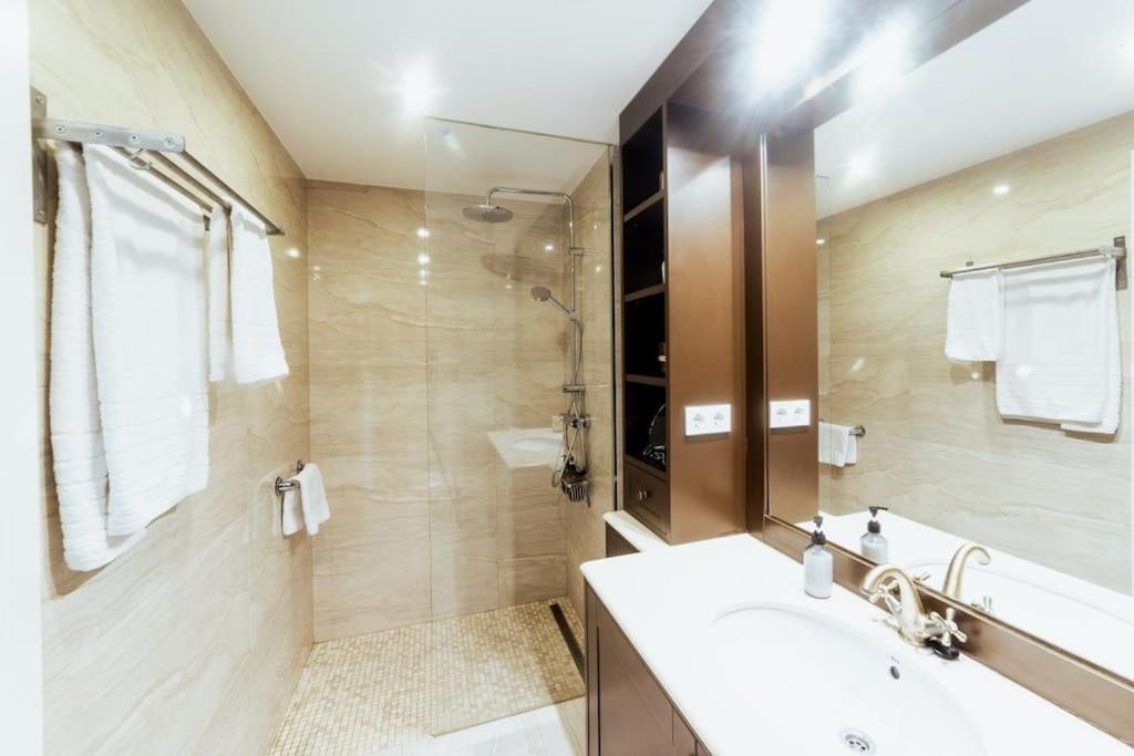 Apto. Plaza Seneca Centro Apartamento