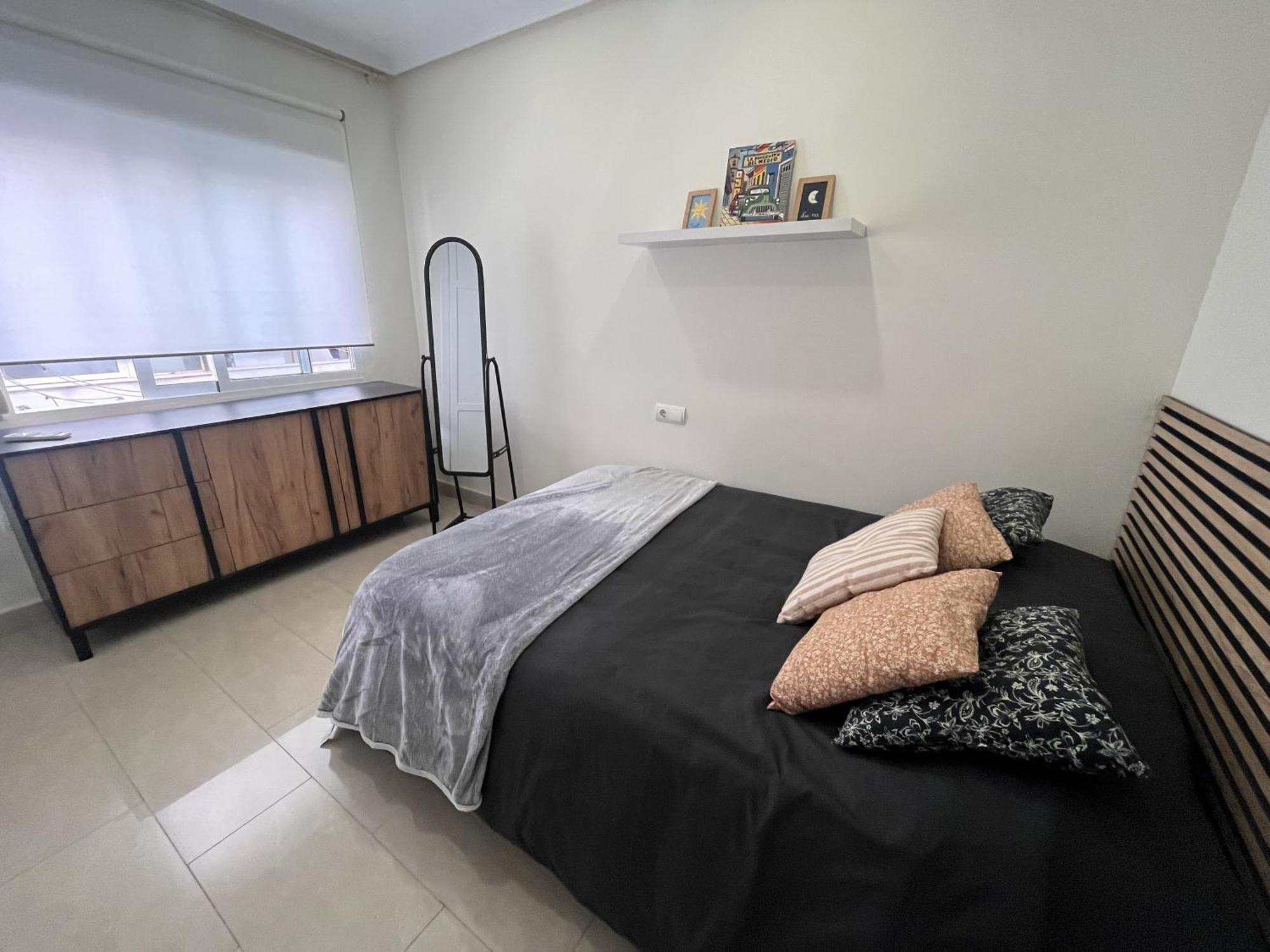 Apartamento Precioso Atico En Pleno Centro De Alicante