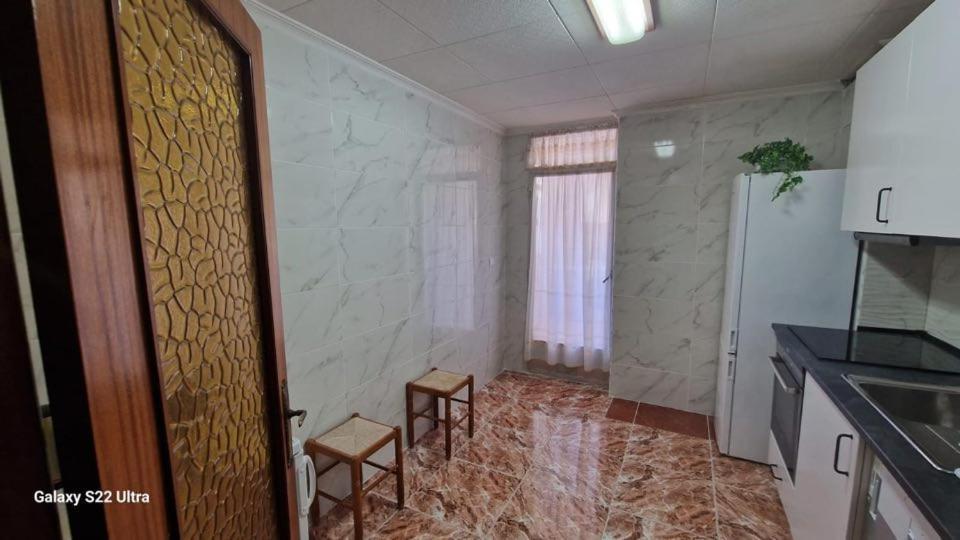 Piso Grande Amplio Grandes Grupos 4 2 Baños, 4ac Y Wifi *