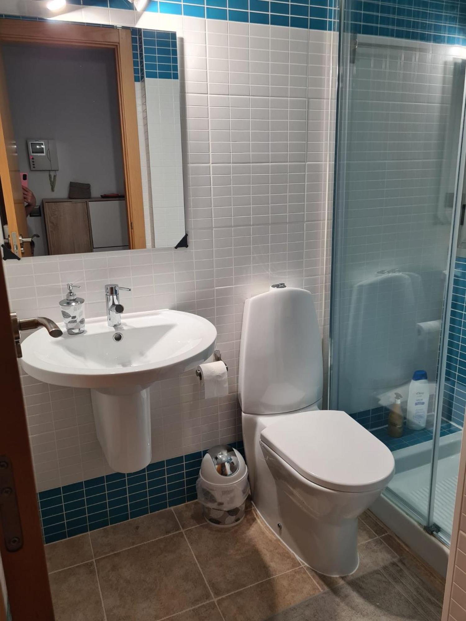 Quarto Com Banheiro Privado Em Apartamento Familiar Homestay Alicante