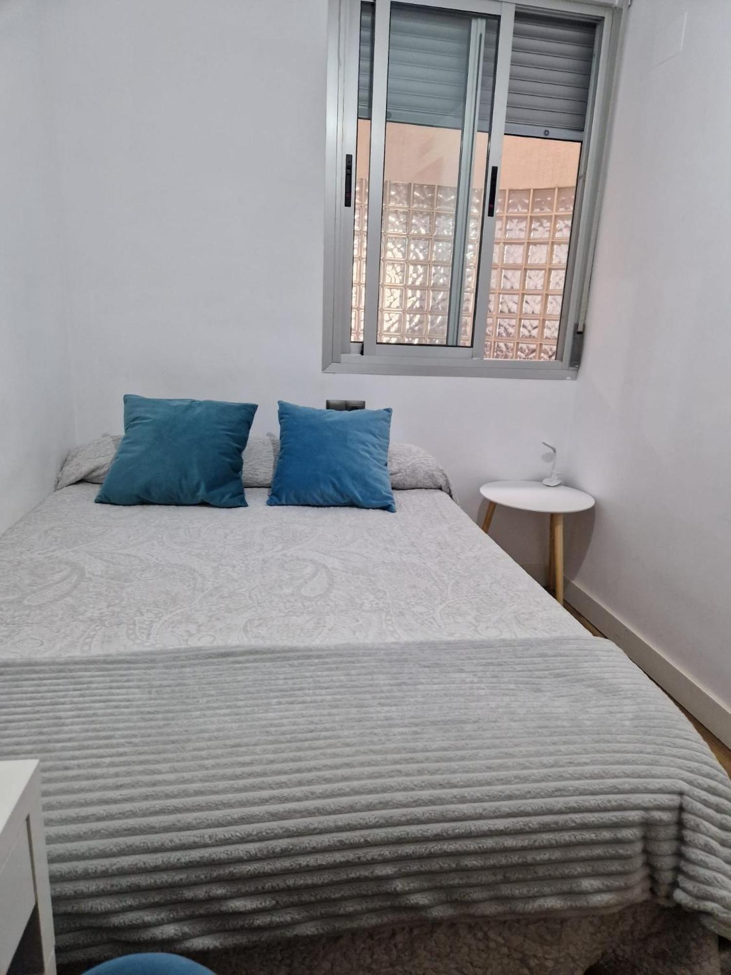 Homestay Quarto Com Banheiro Privado Em Apartamento Familiar