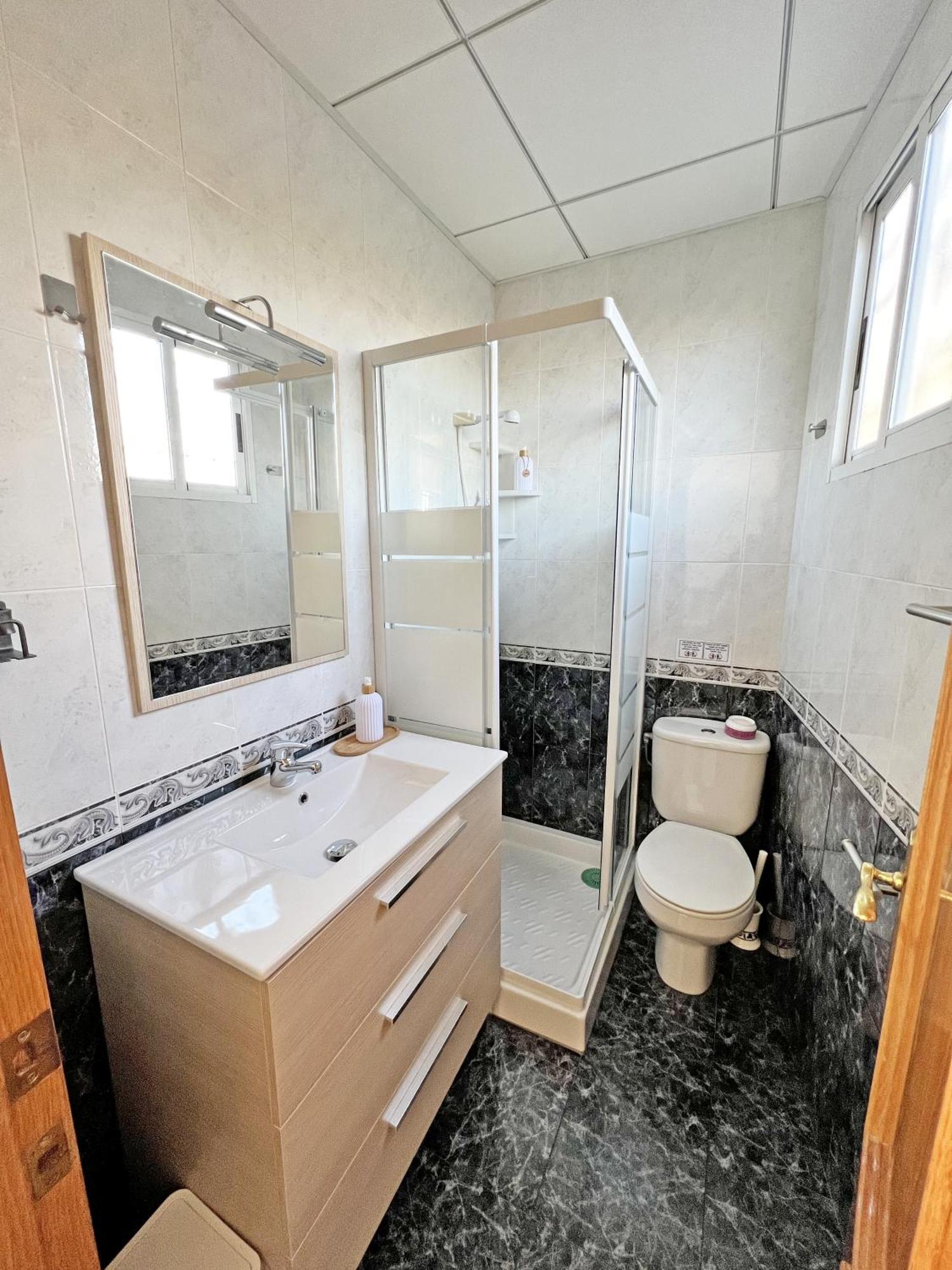 Apartment A 100 Metros De La Playa. Parking Gratuito Privado *