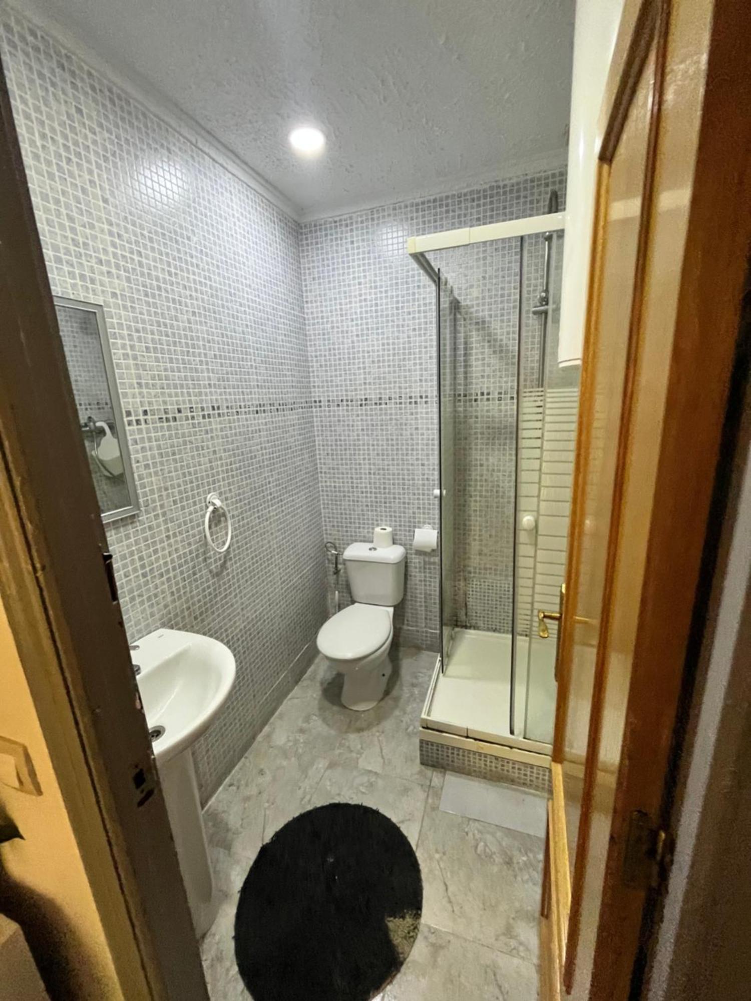 Mayor Hostal *