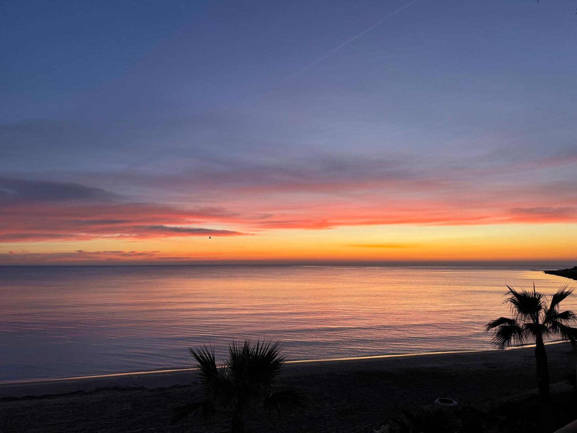 Apartamento Extraordinario Loft A Pie De Playa En Roquetes *