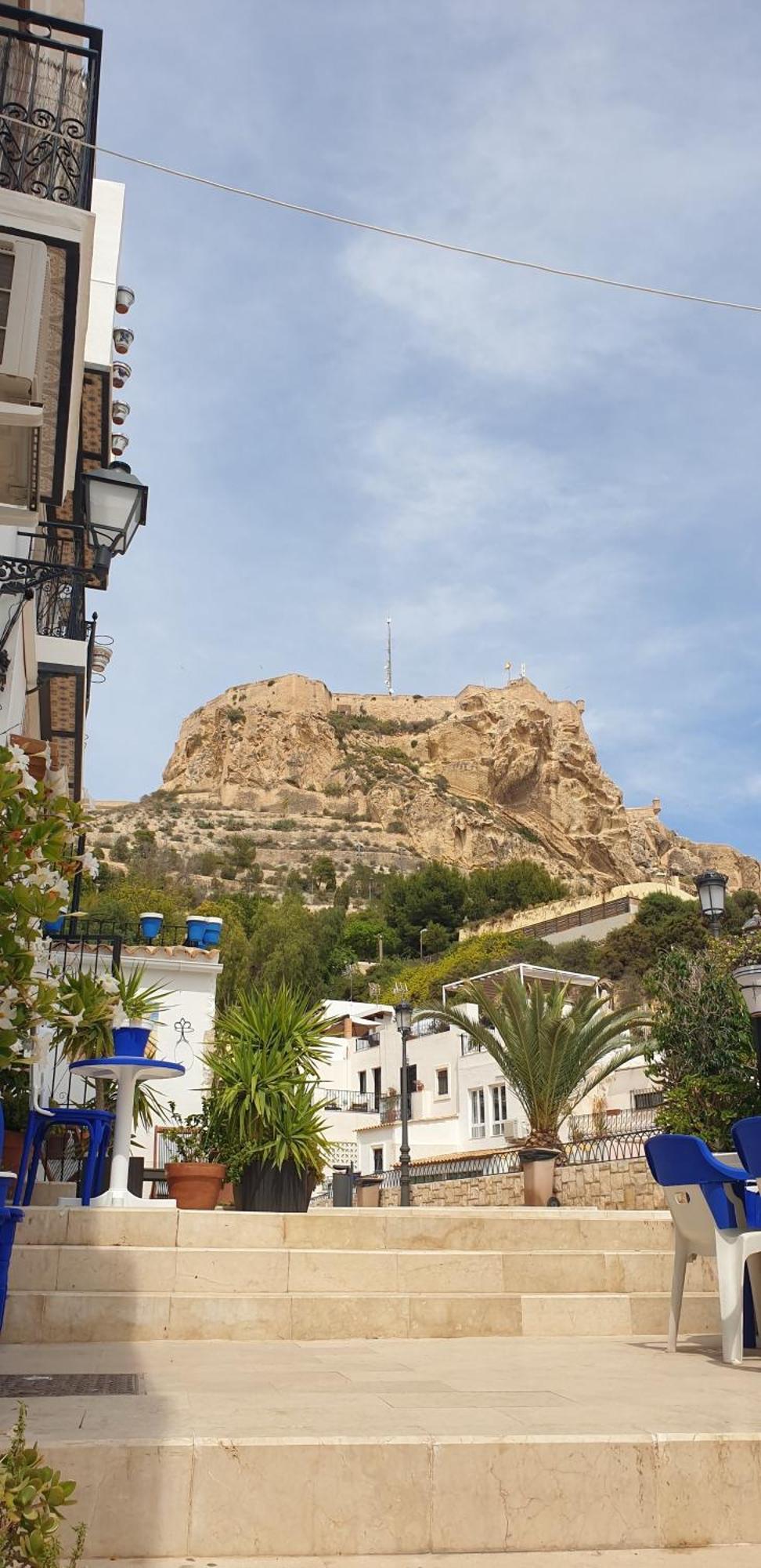 Nuevo Casco Antiguo, Playa Y Castillo Apartamento *