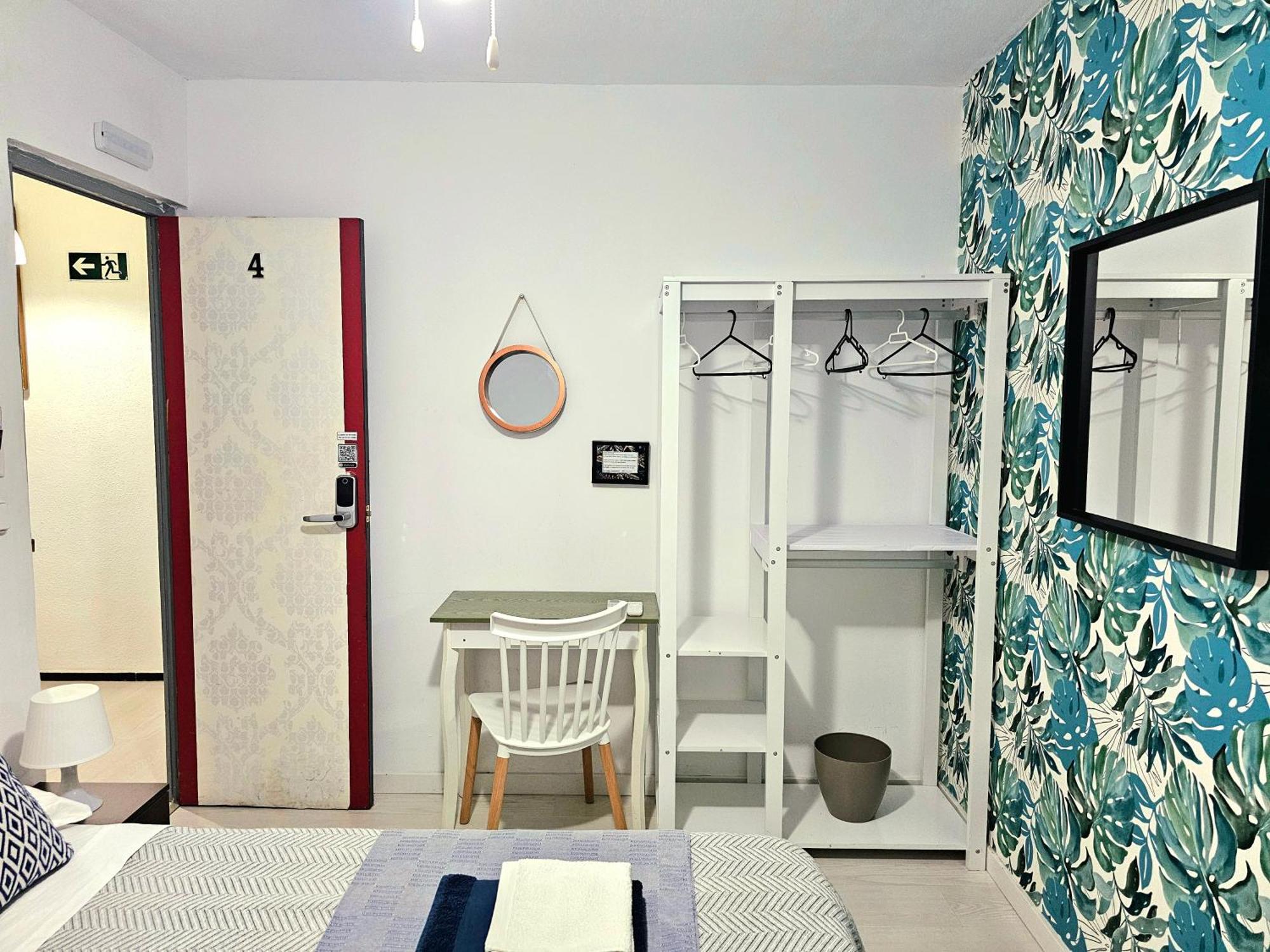Centric Mercado Hostel *