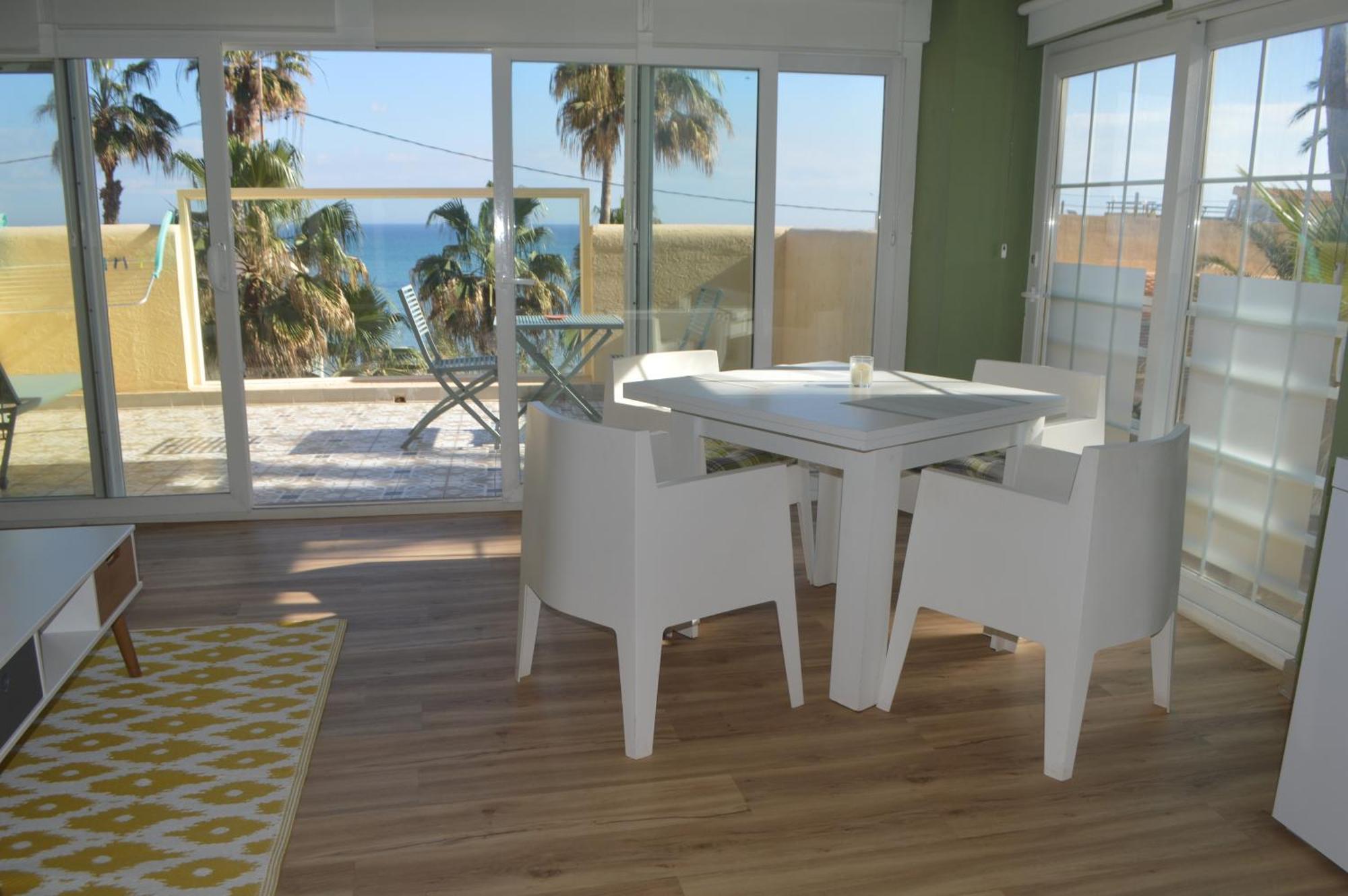 Extraordinario A Pie De Playa Roquetes Apartamento