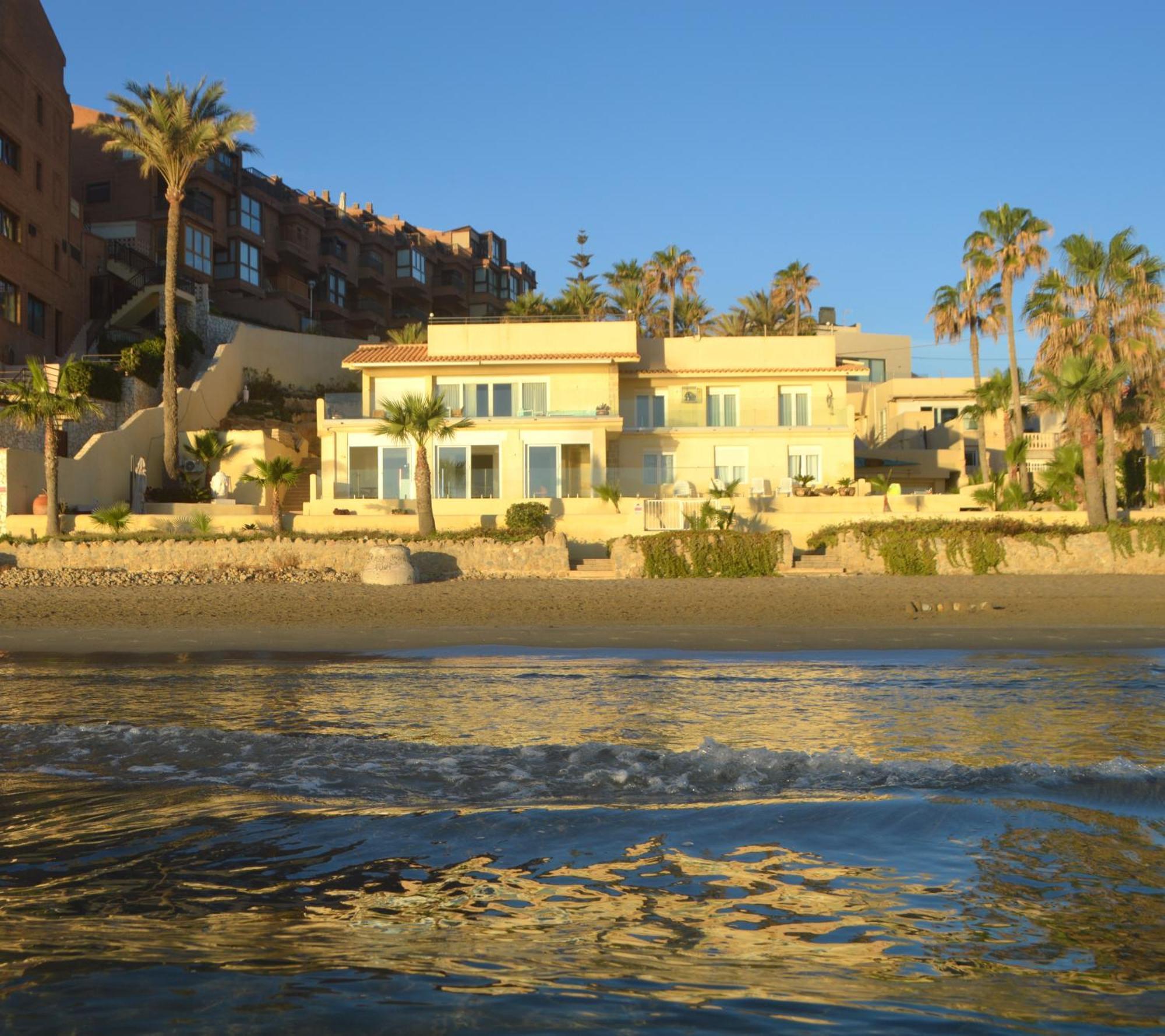 Apartamento Extraordinario A Pie De Playa Roquetes