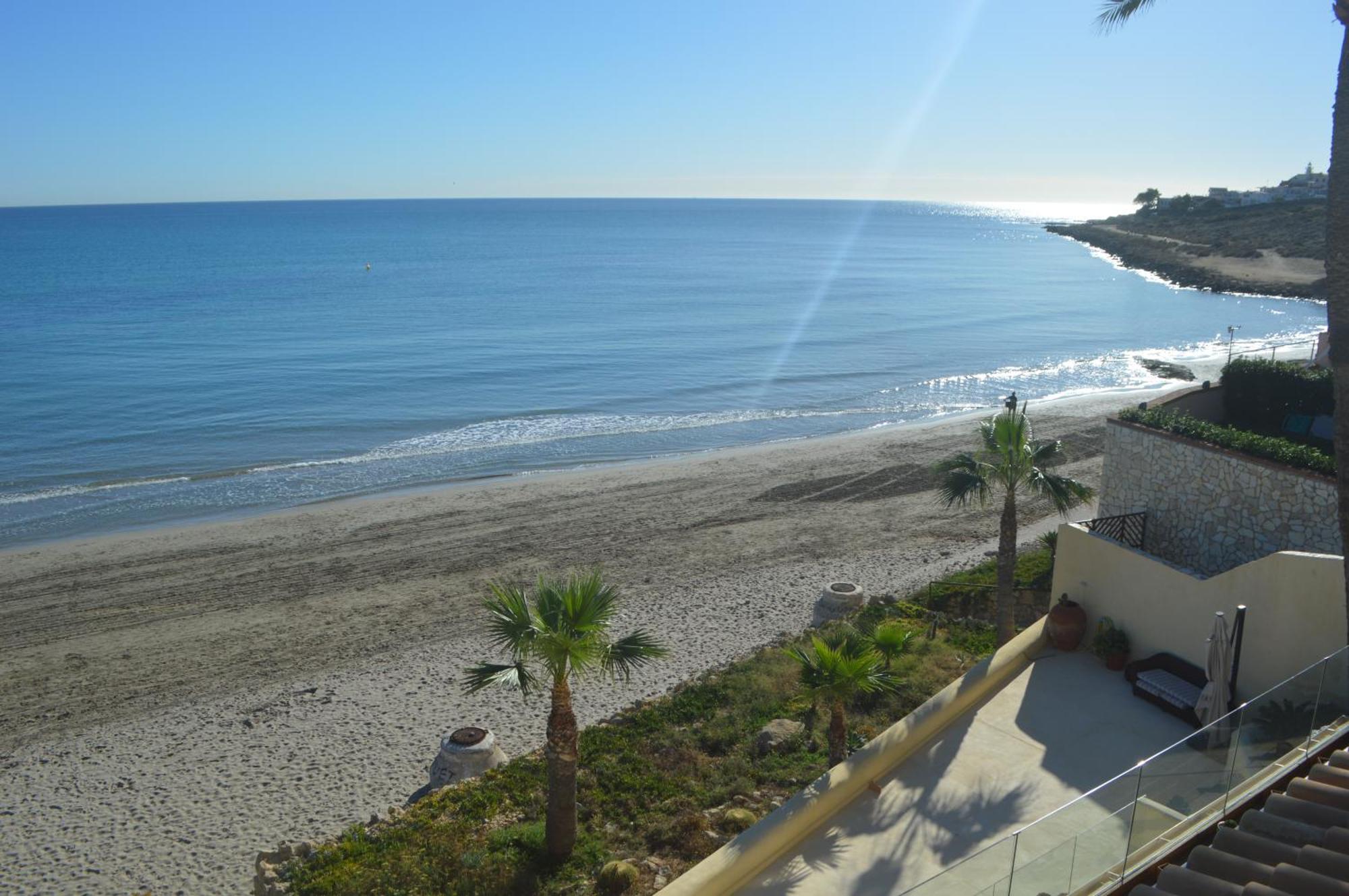 Extraordinario Loft A Pie De Playa En Roquetes * Alicante
