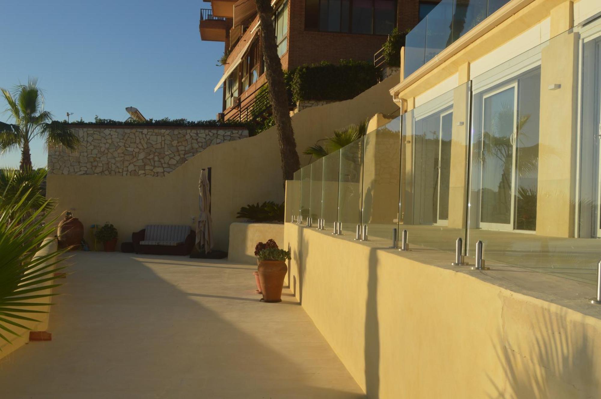 Apartamento Extraordinario Loft A Pie De Playa En Roquetes *