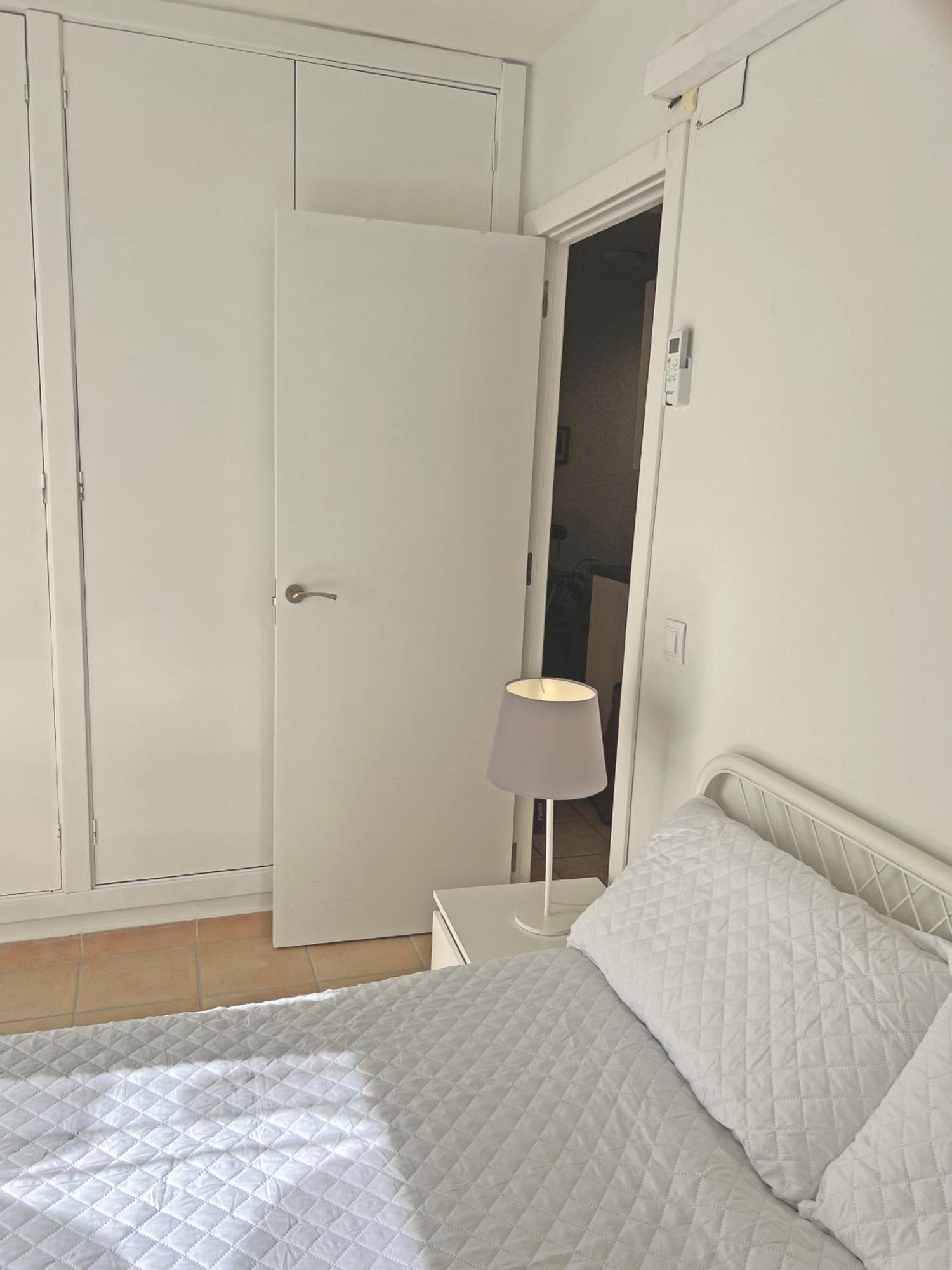 Apartamento Puro Centro. 500m Del Mar. A/c