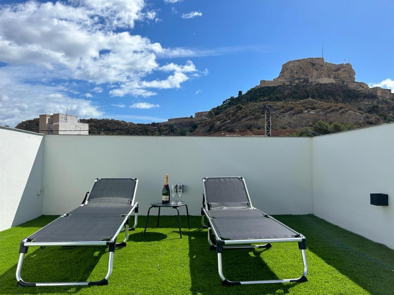 Apartahotel Happy Life 5*