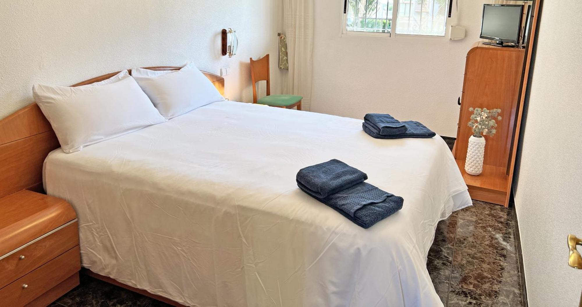 A 100m De La Playa. 2 Hab. A/c Apartamento