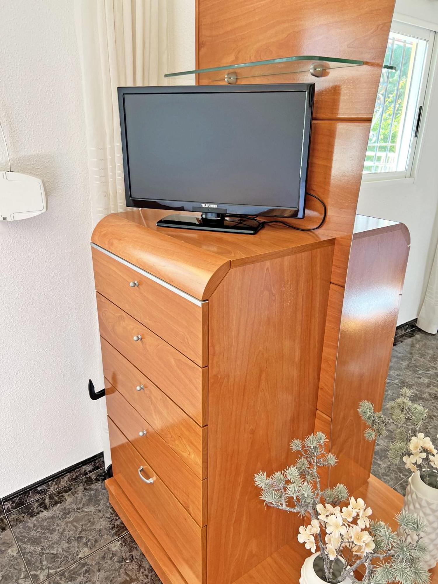 Apartamento A 100m De La Playa. 2 Hab. A/c *