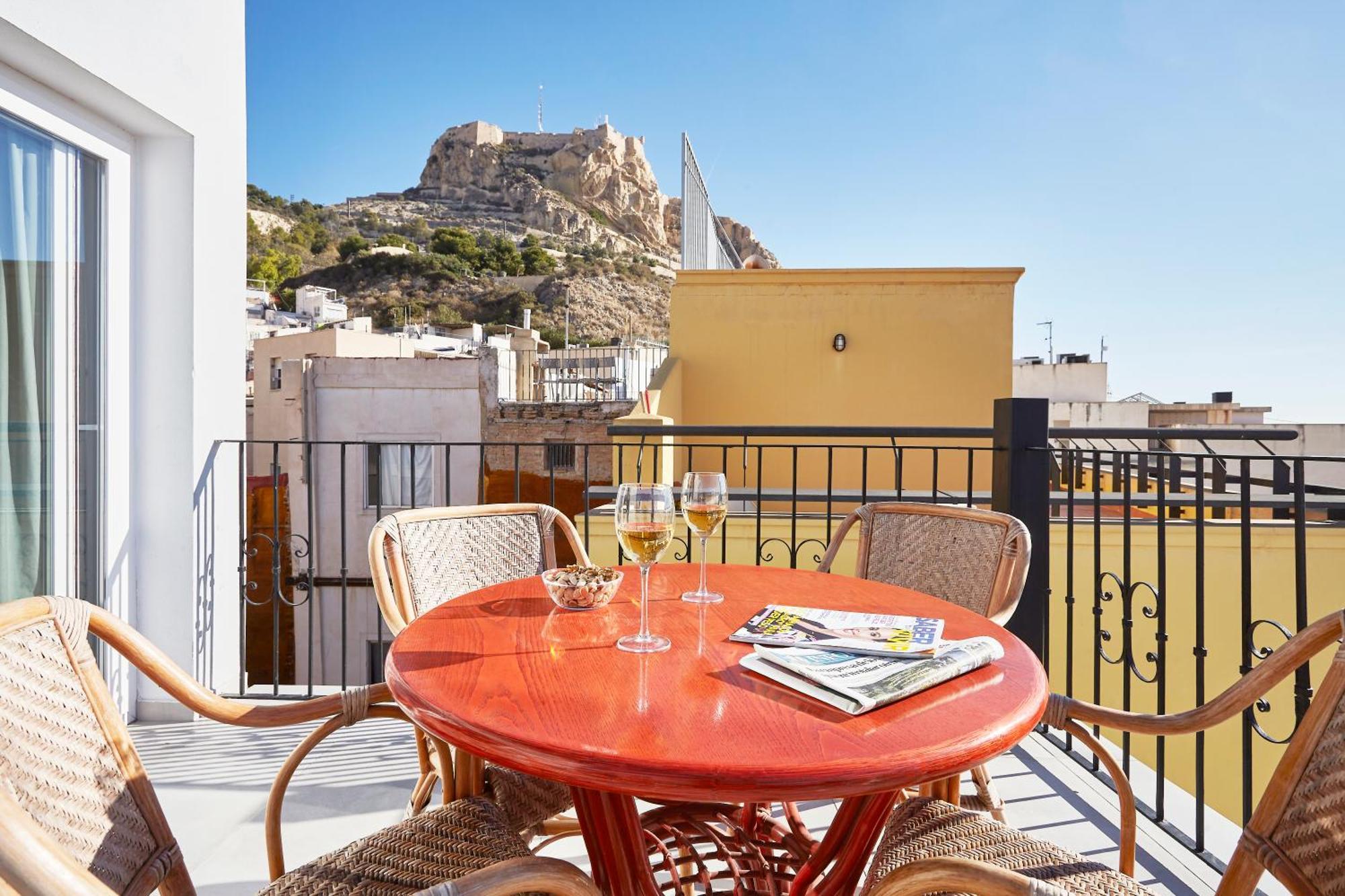 Santa Cruz Aparthotel Alicante