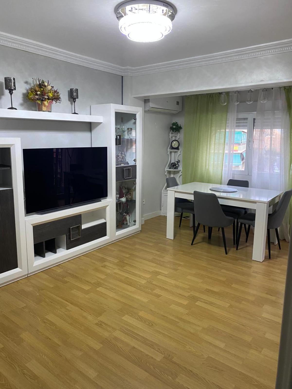 Acogedor Apartamento - Apartamento *