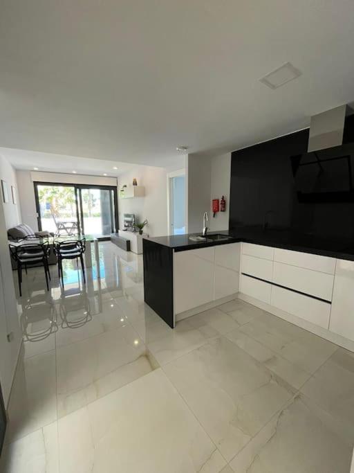 Modern 2 Bedroom-apartment In Orihuela Costa Apartment *