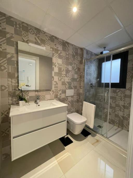 Apartment Modern 2 Bedroom-apartment In Orihuela Costa *
