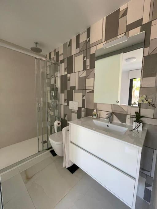 Apartment Modern 2 Bedroom-apartment In Orihuela Costa *