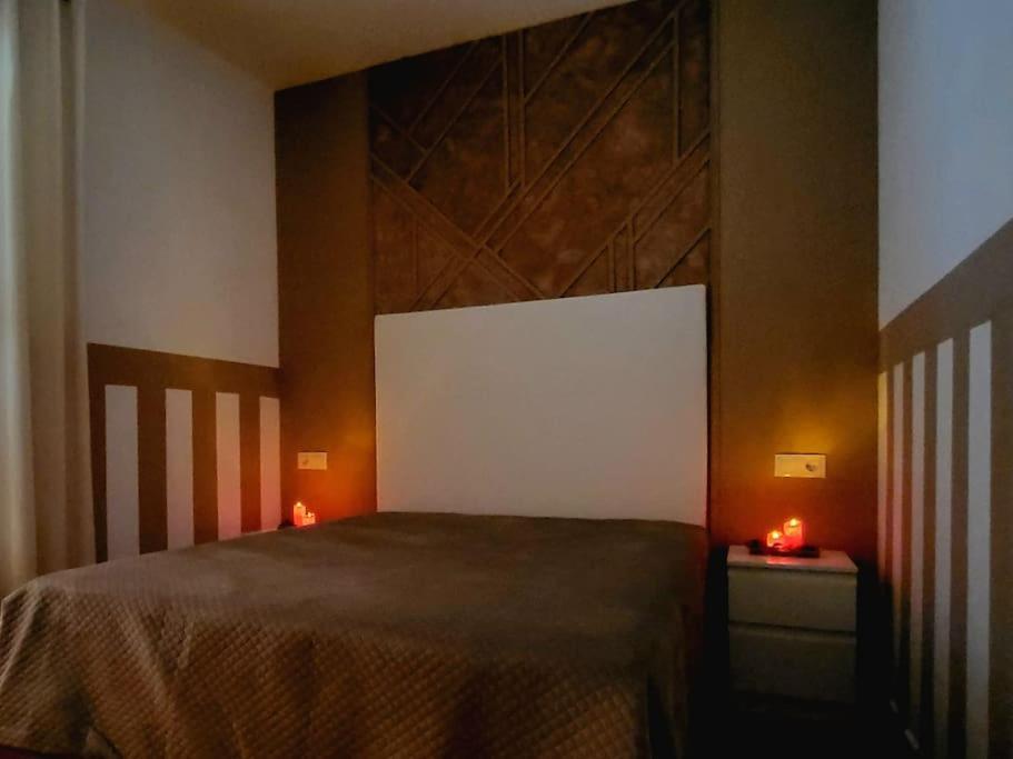 Flamenco, Apartamento Exclusivo De Dos En El Pleno Del Casco Antiguo, Alicante, Playa, Centro Historico, Rambla Alicante
