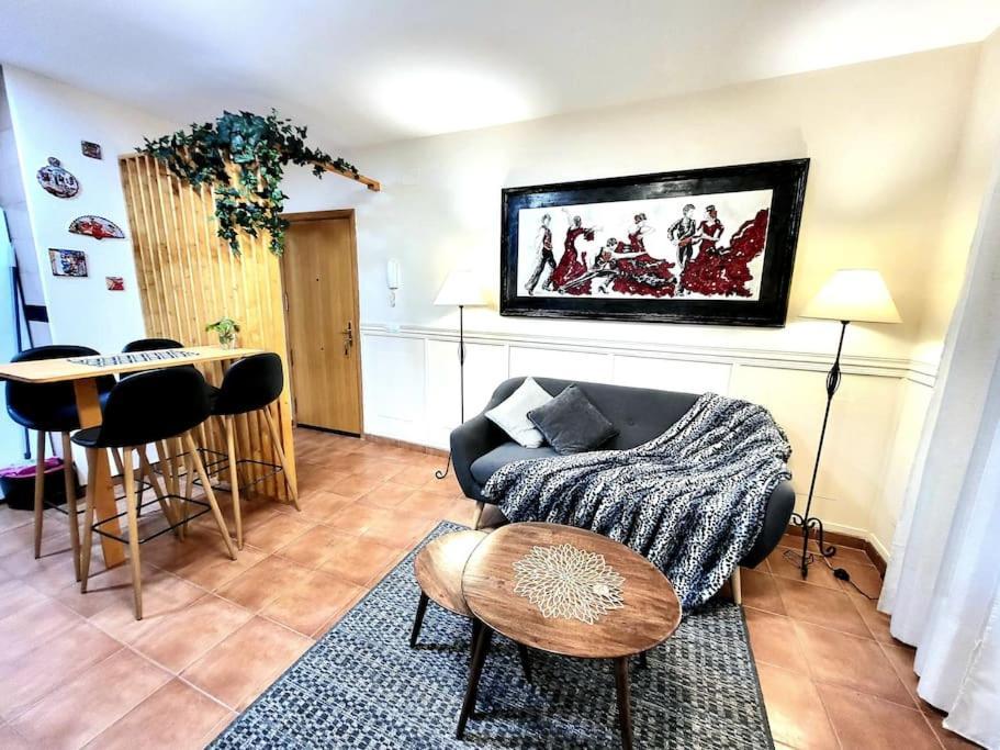 Apartamento Flamenco, Apartamento Exclusivo De Dos En El Pleno Del Casco Antiguo, Alicante, Playa, Centro Historico, Rambla