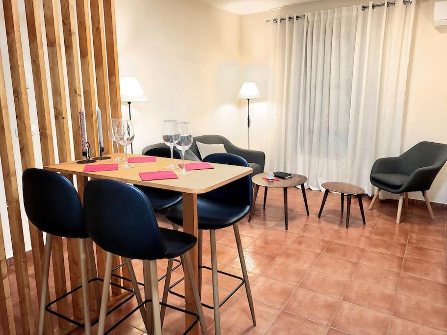 Flamenco, Apartamento Exclusivo De Dos En El Pleno Del Casco Antiguo, Alicante, Playa, Centro Historico, Rambla *