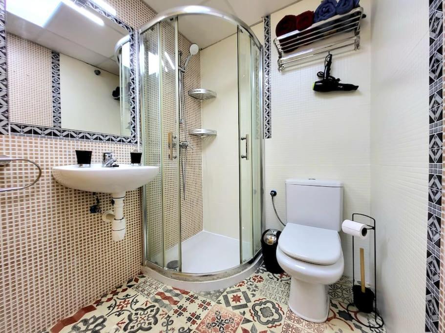 Apartamento Flamenco, Apartamento Exclusivo De Dos En El Pleno Del Casco Antiguo, Alicante, Playa, Centro Historico, Rambla *
