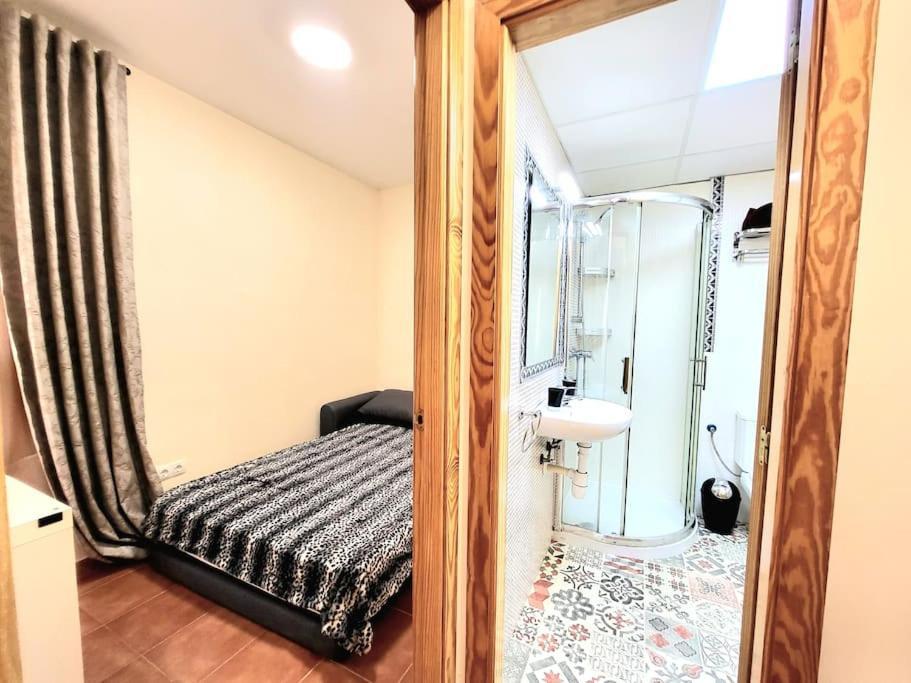 Apartamento Flamenco, Apartamento Exclusivo De Dos En El Pleno Del Casco Antiguo, Alicante, Playa, Centro Historico, Rambla *